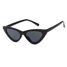 Load image into Gallery viewer, Girls Cat Eye Sunglasses.
